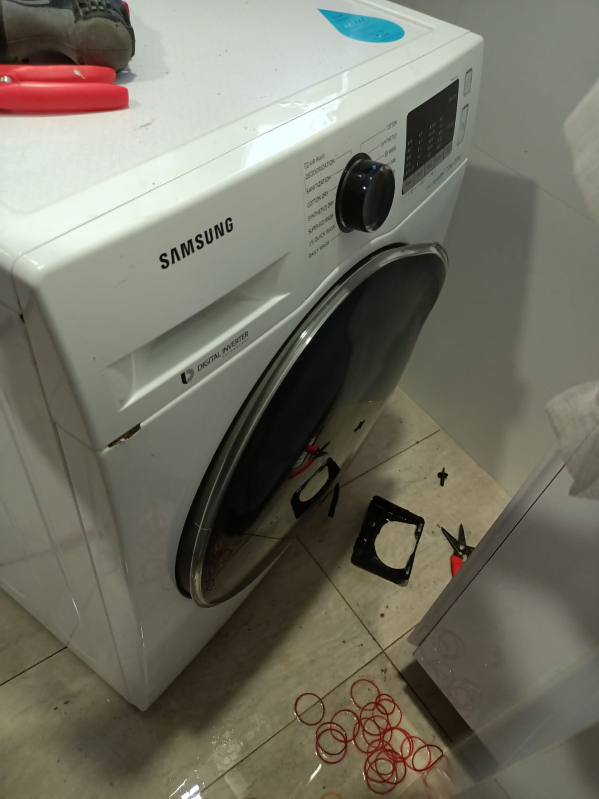 Washing Machine Checking For Drainage Issue 1