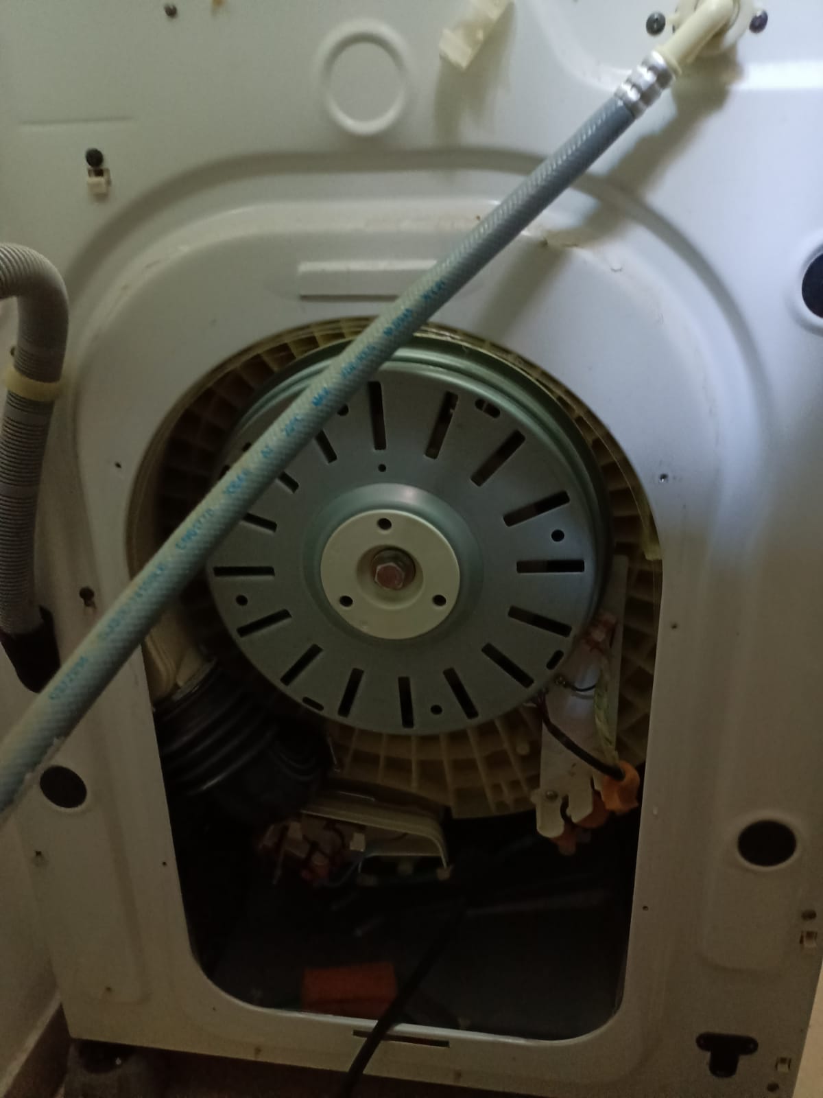 Washing Machine Checking For Drainage Issue 3