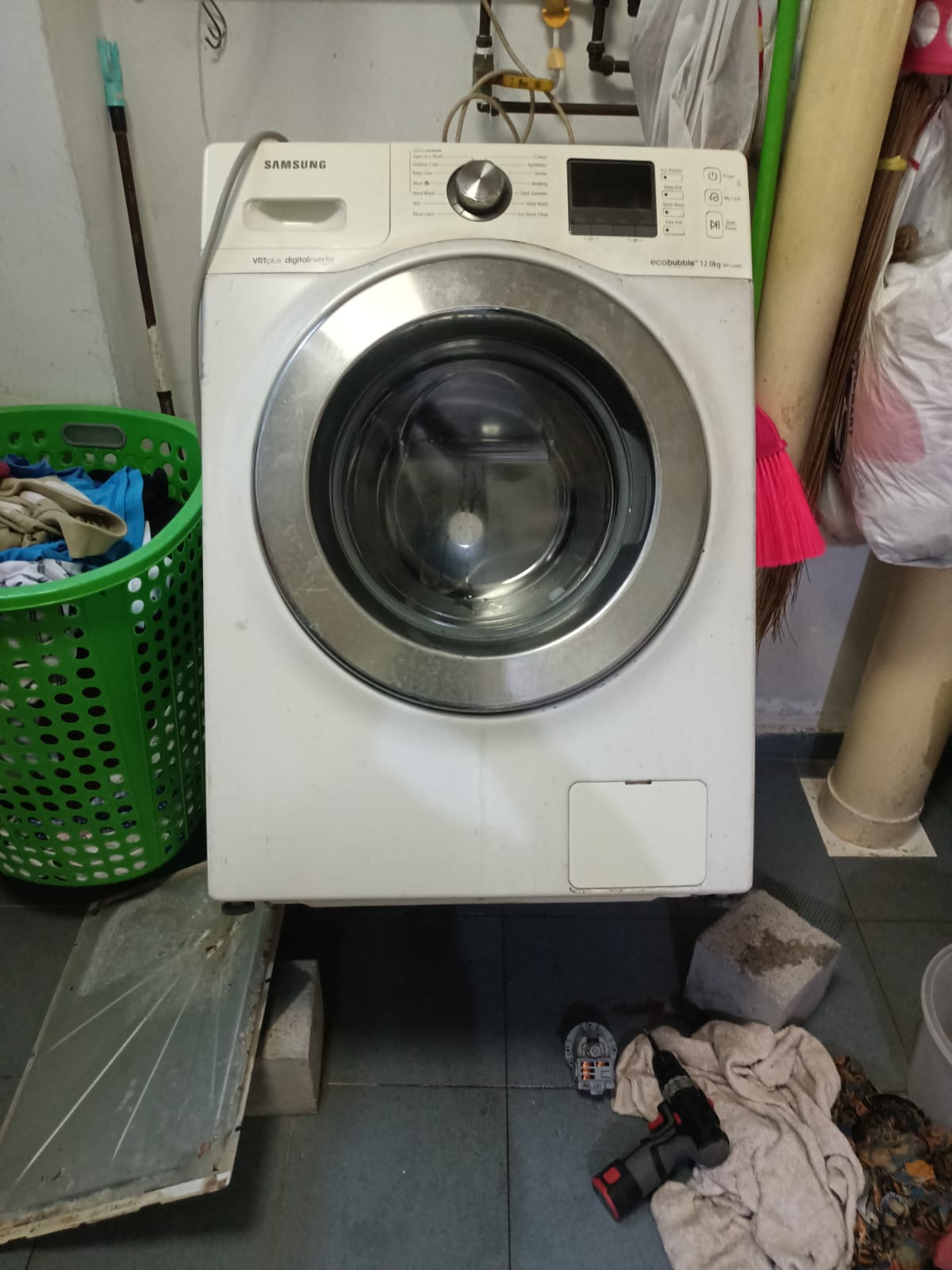 Washing Machine Checking For Drainage Issue 5