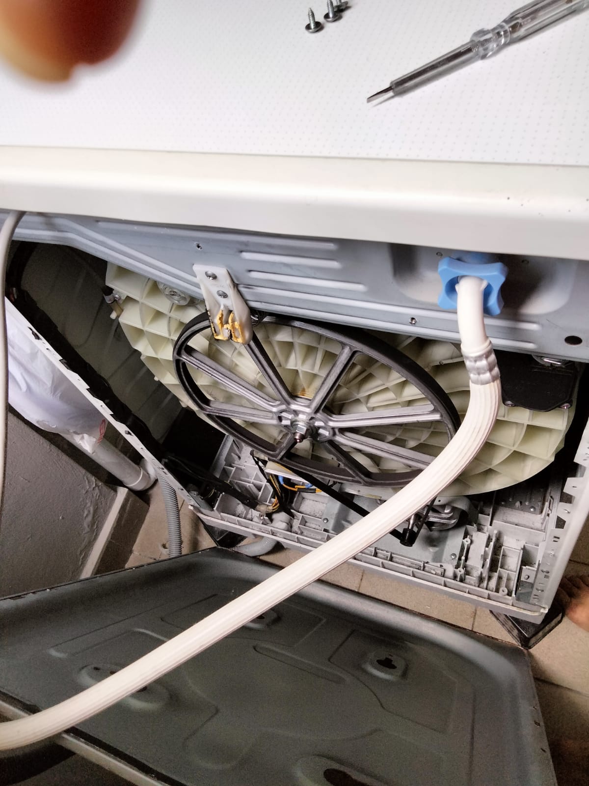 Supply And Replace New Roller Belt For Washing Machine 3