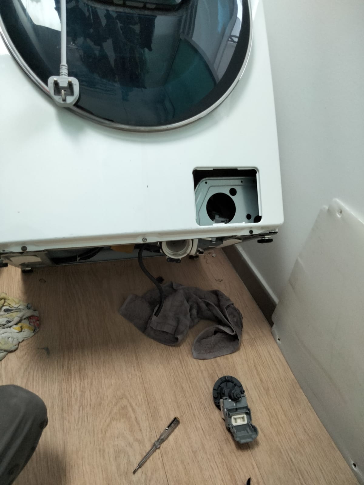 Washing Machine Checking For Control Panel Issue 17
