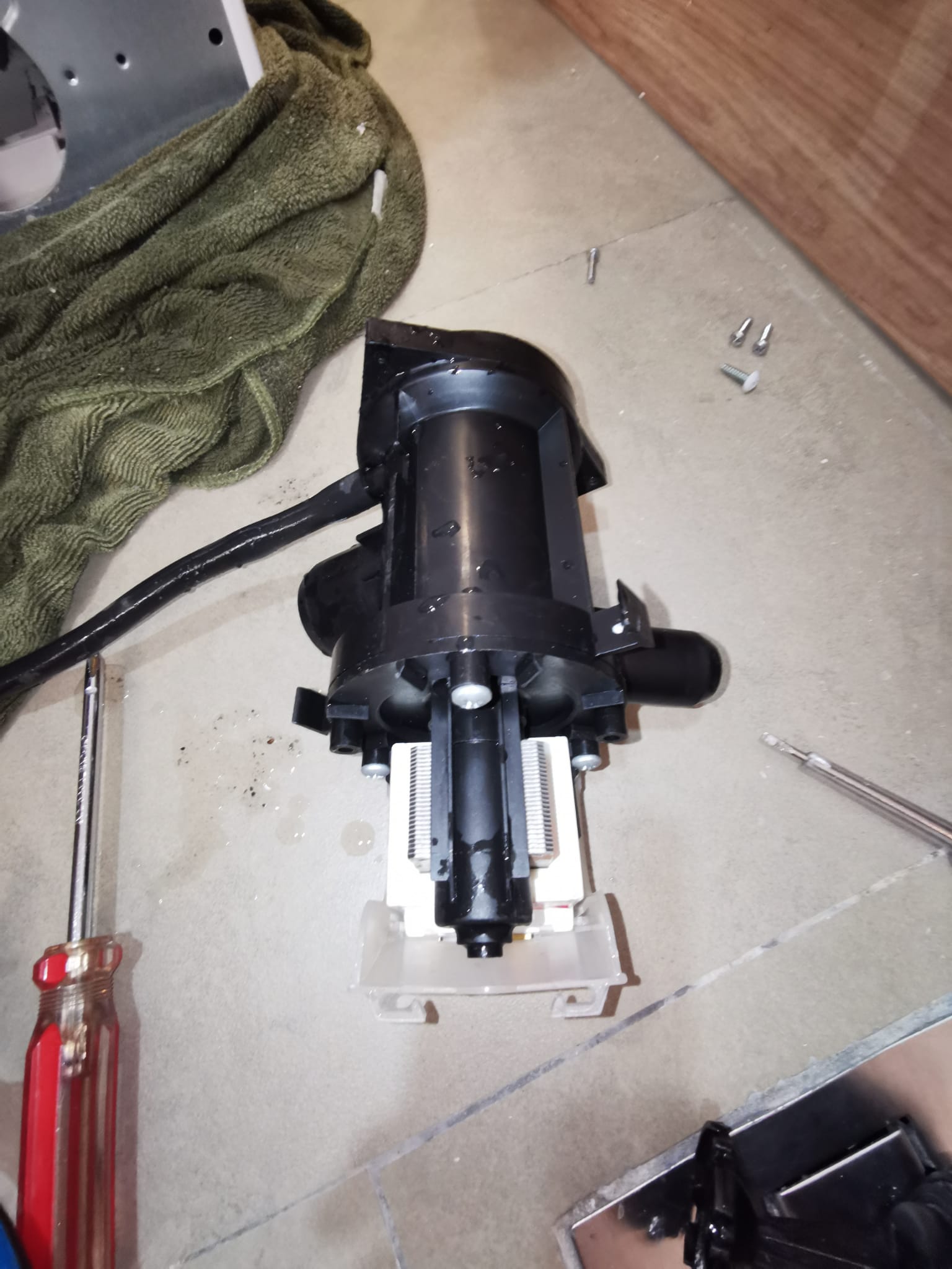 Washing Machine Checking For Filter Issue 4