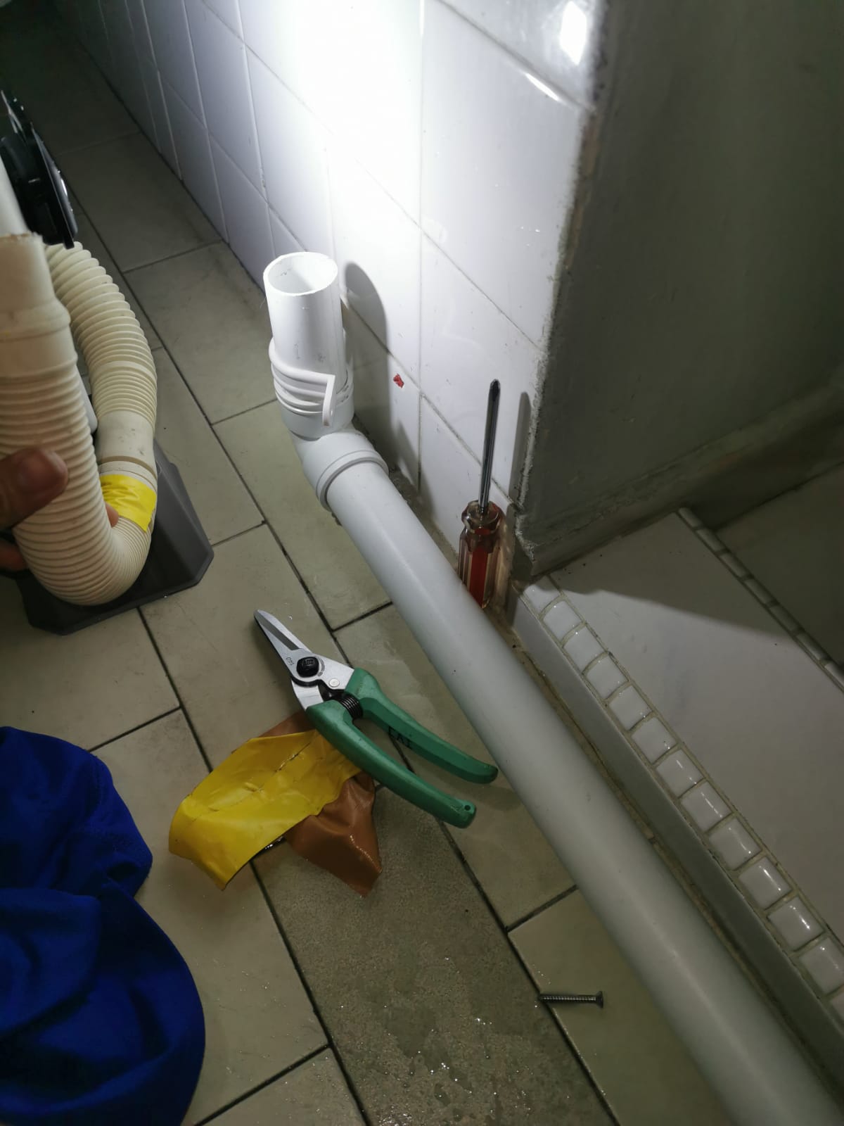 Supply And Replace New Drainage Pipe For Washing Machine 3