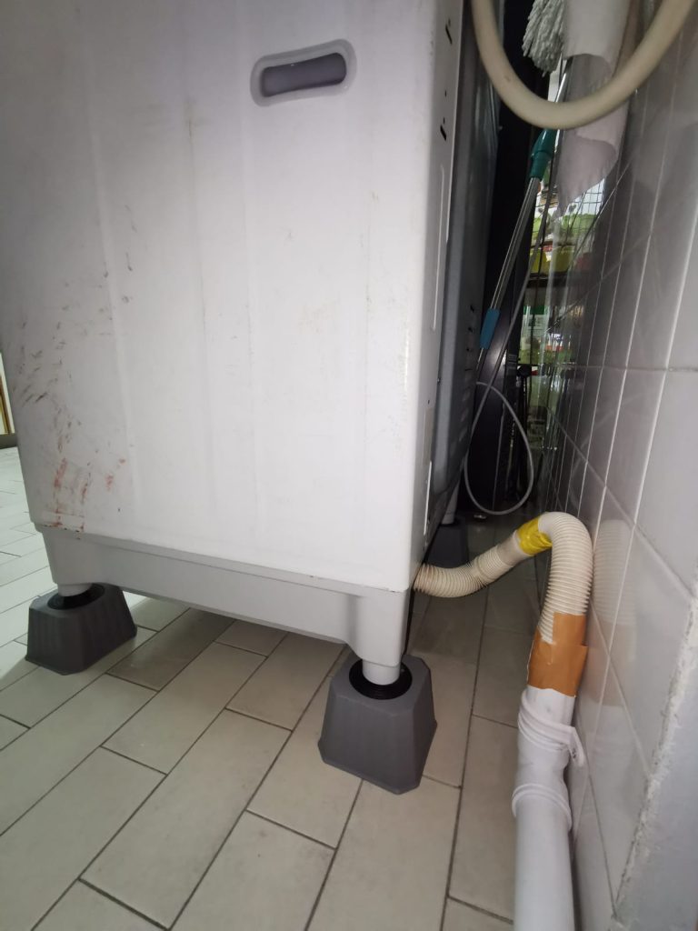Supply And Replace New Drainage Pipe For Washing Machine2 Washing